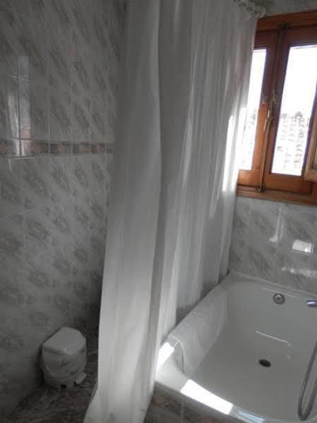 Hostal El Portalico Linares de Mora エクステリア 写真