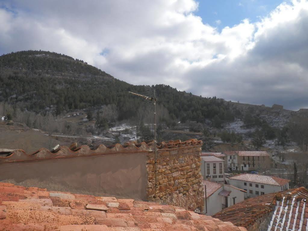 Hostal El Portalico Linares de Mora エクステリア 写真