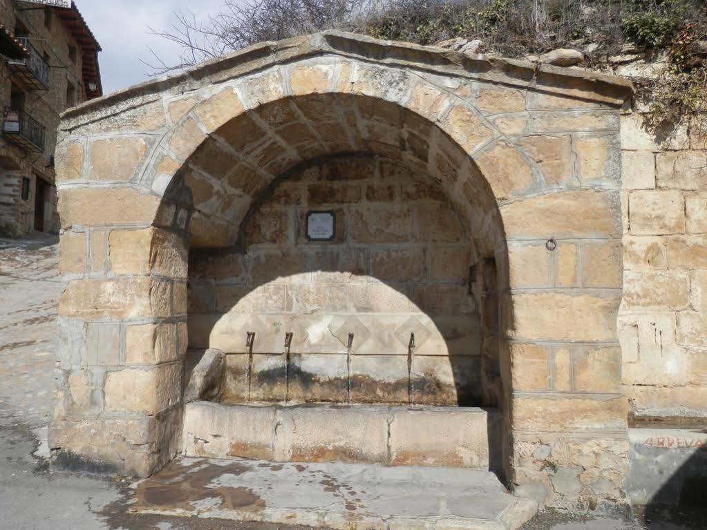 Hostal El Portalico Linares de Mora エクステリア 写真