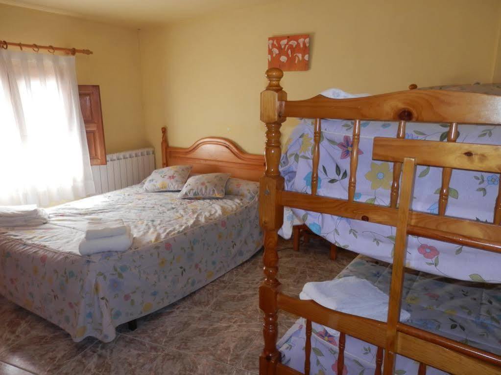 Hostal El Portalico Linares de Mora エクステリア 写真