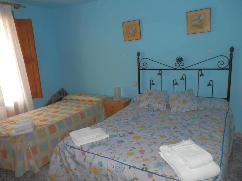 Hostal El Portalico Linares de Mora エクステリア 写真